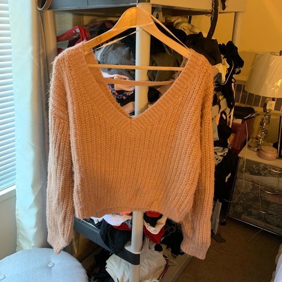 Light pink crop sweater - Picture 1 of 3